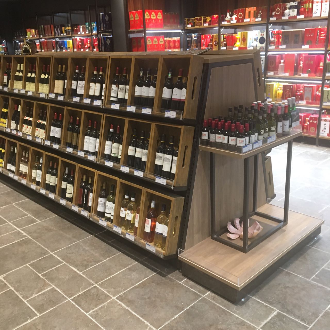 Retail Supermarket Shelving & Display Fixtures for Modern Store Layouts